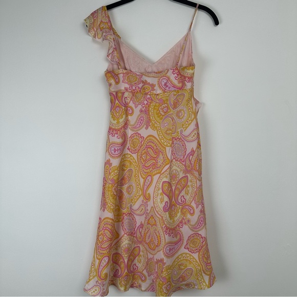 Banana Republic Silk Dress Size 2 Petite Pink Paisley Babydoll Ruffle Y2K - Picture 2 of 12